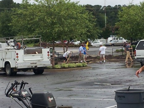 Cleanup beginning at Eastgate Shopping Center - photo by Elizabeth Friend